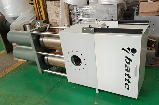擠出機換網器